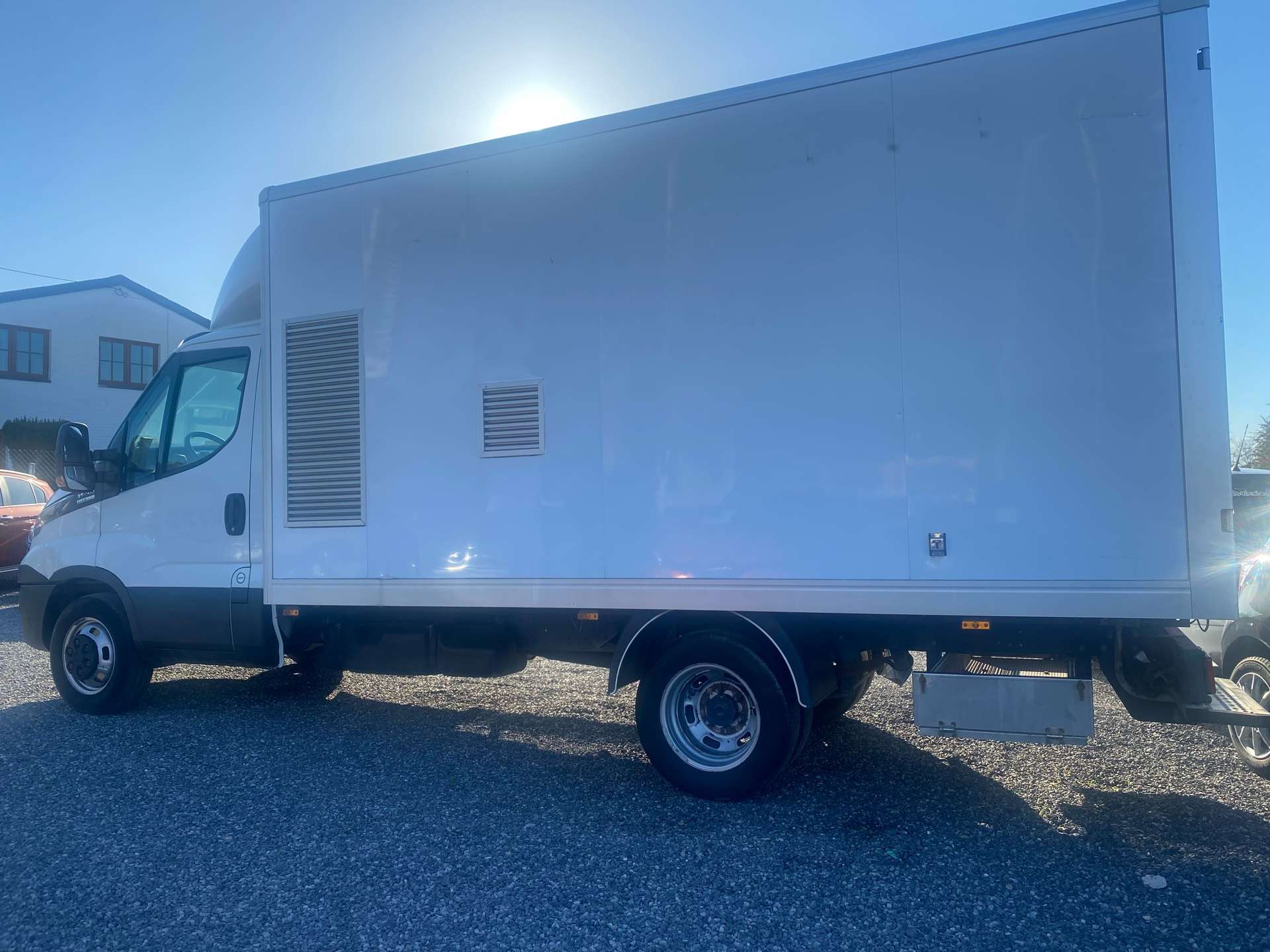 Iveco Daily 35-c14/100KW/136 CH/ CHASSIS LONG/CLIMATISATION!!!