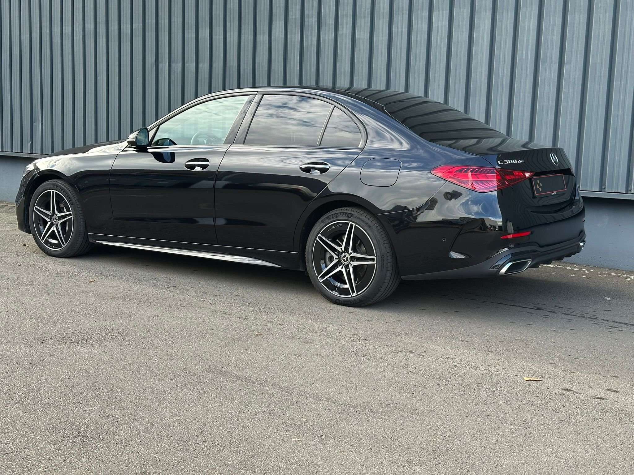 Mercedes-Benz C 300 de PHEV AMG Line (230 kW)