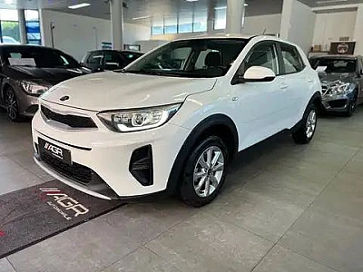 Kia Stonic 1.2i etat neuf a voir ✅✅✅