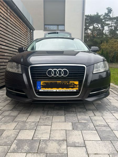 Audi A3 III BERLINE 1.6 TDI DPF 105 ATTRACTION