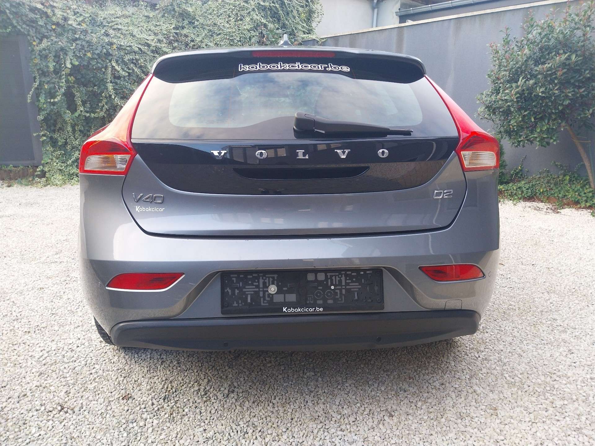 Volvo V40 2.0 D2 Kinetic - Berline Automatique Réputée Fiabilité - Garantie 12 Mois avec Entretien Effectué - Zone LEZ Ok