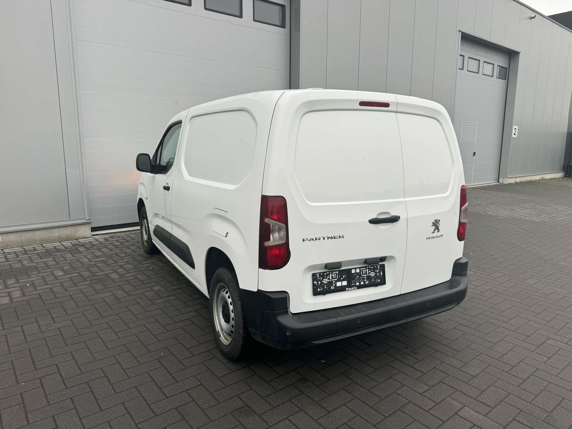 Peugeot Partner CAMERA / BLUETOOTH / REGULATEUR / TVA RECUPERABLE