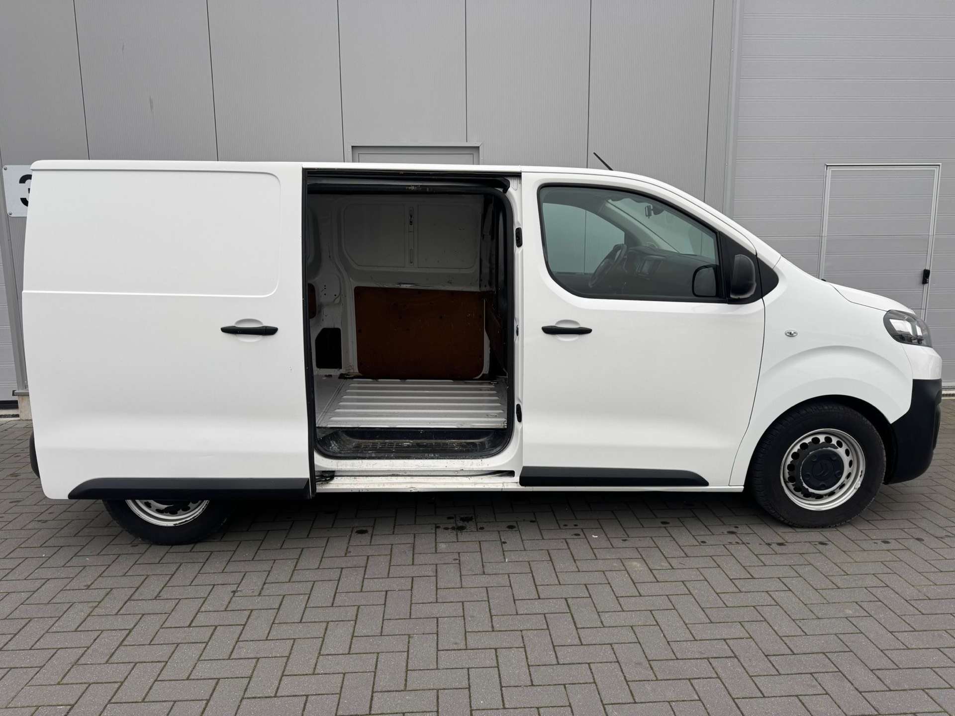 Citroen Jumpy GPS // CLIM // SEMI CUIR // TVA RECUPERABLE