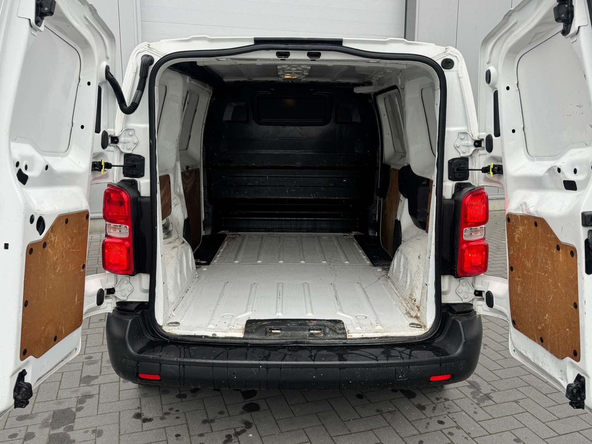 Citroen Jumpy GPS // CLIM // SEMI CUIR // TVA RECUPERABLE