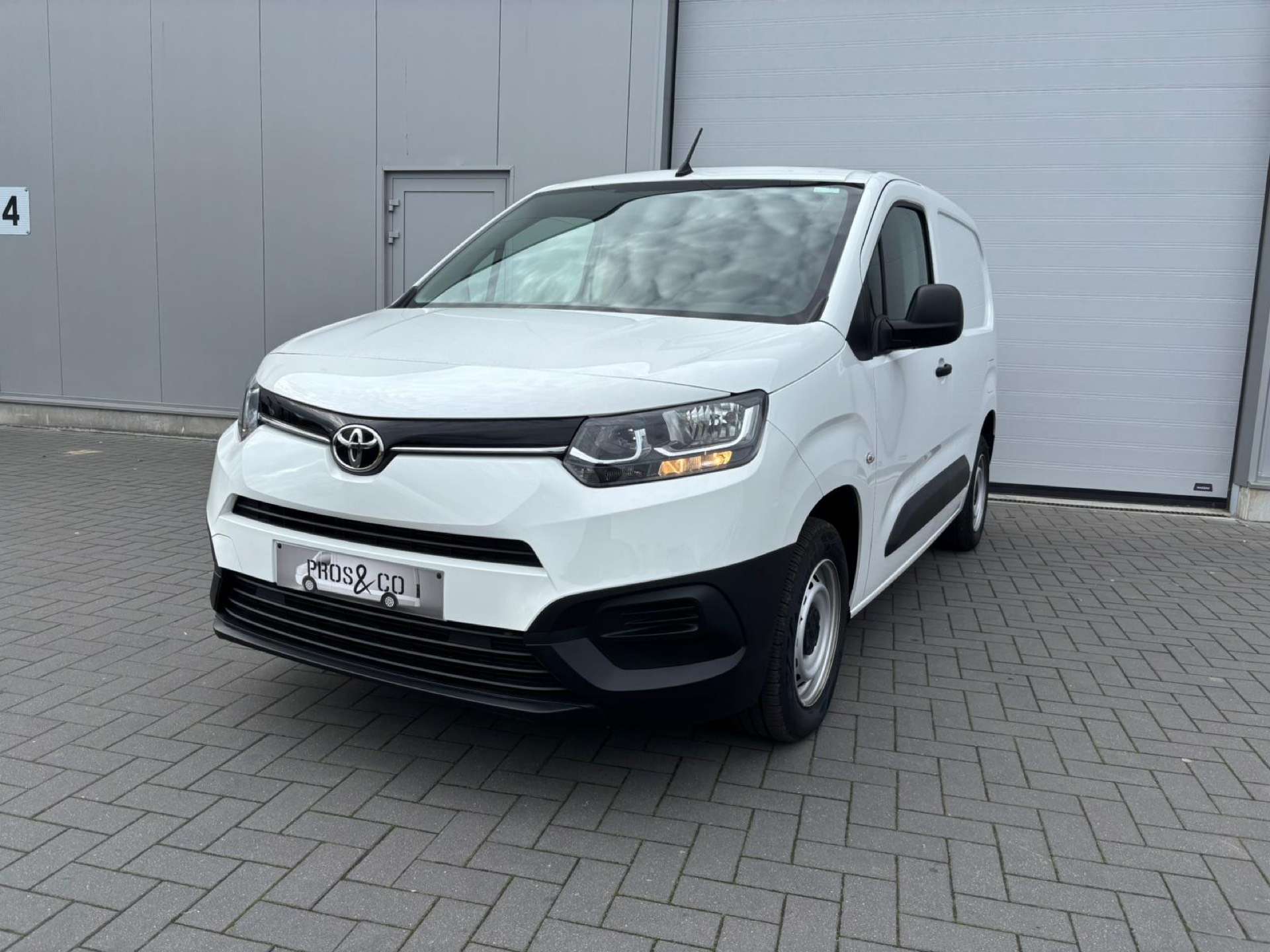 Toyota Proace City / FAIBLE KM/CLIM/ BLUETOOTH/ GARANTIE CONSTRUCTEUR