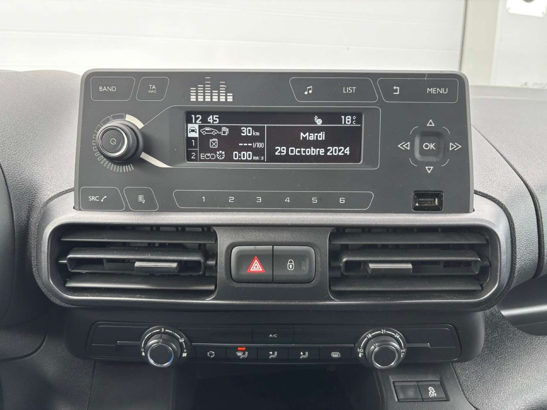 Toyota Proace City / FAIBLE KM/CLIM/ BLUETOOTH/ GARANTIE CONSTRUCTEUR
