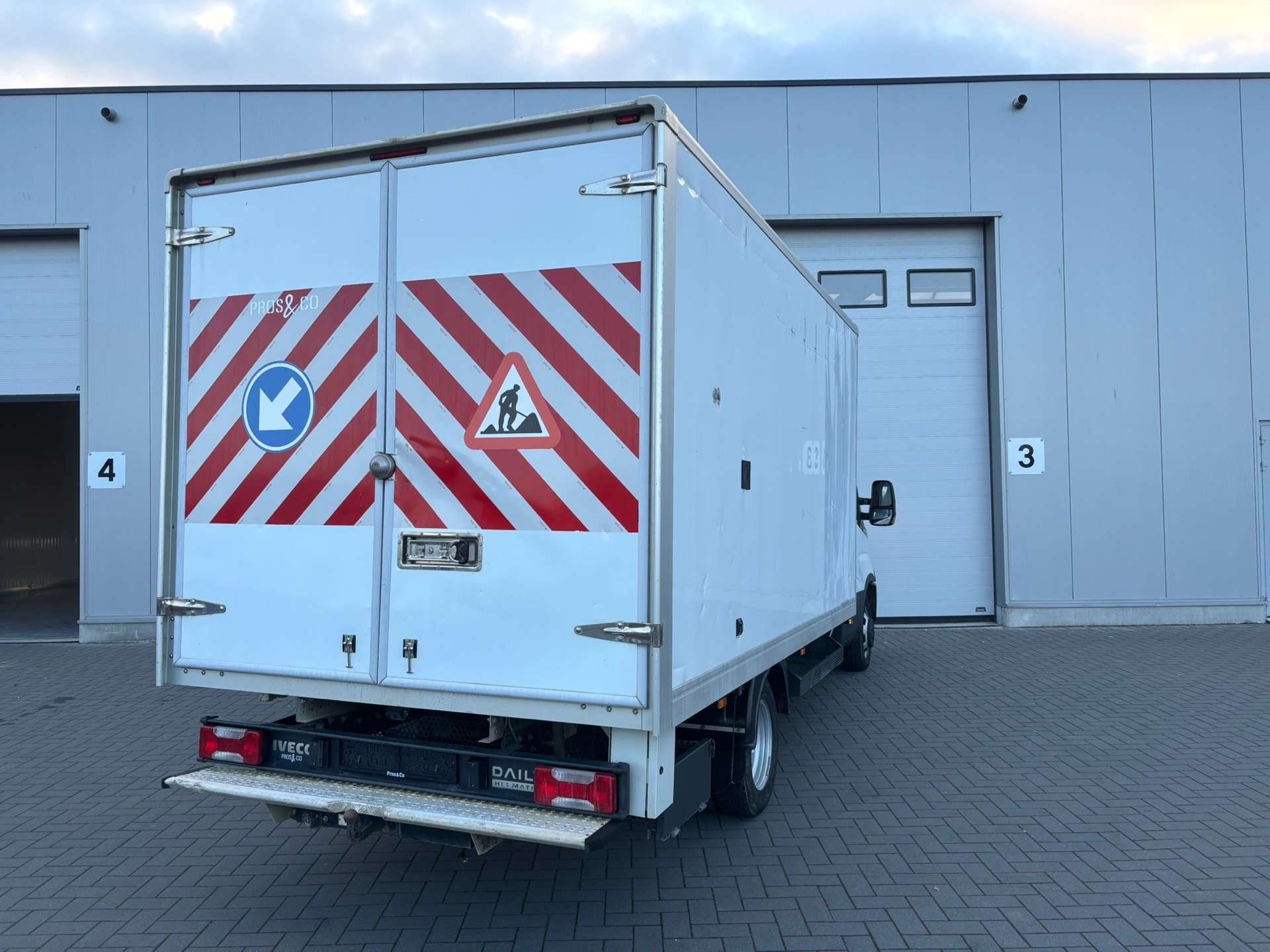 Iveco Daily CAISSE / BOITE AUTO / CLIM / TVA RECUPERABLE