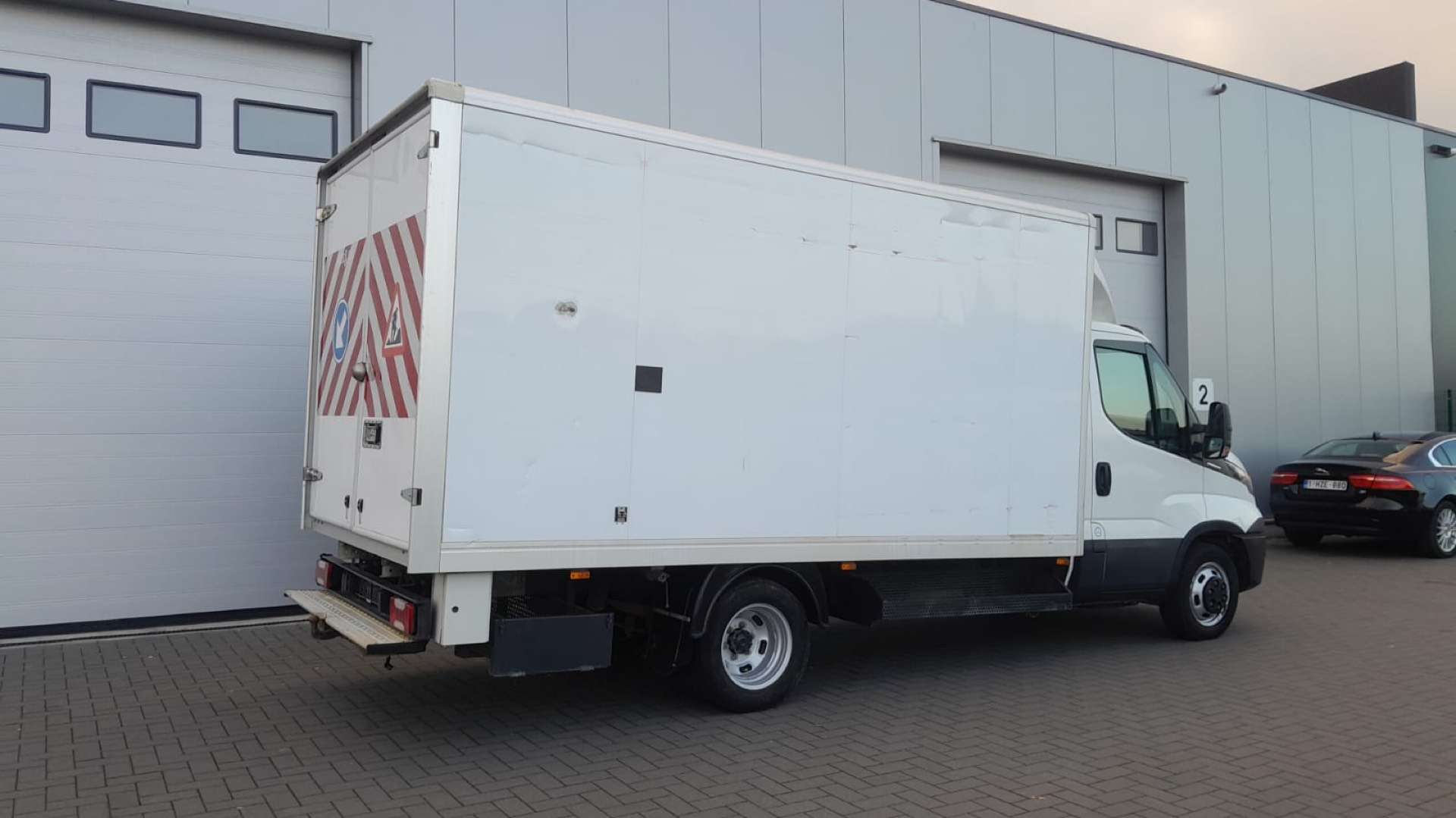 Iveco Daily CAISSE / BOITE AUTO / CLIM / TVA RECUPERABLE