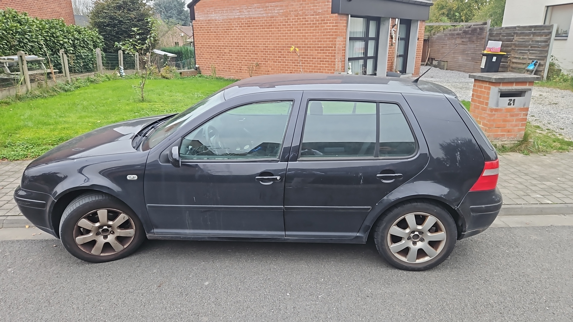Volkswagen Golf V 1.9 TDI 105 CARAT 3P
