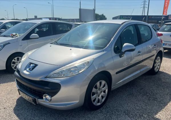 Peugeot 207 1.6 HDI 90 PREMIUM