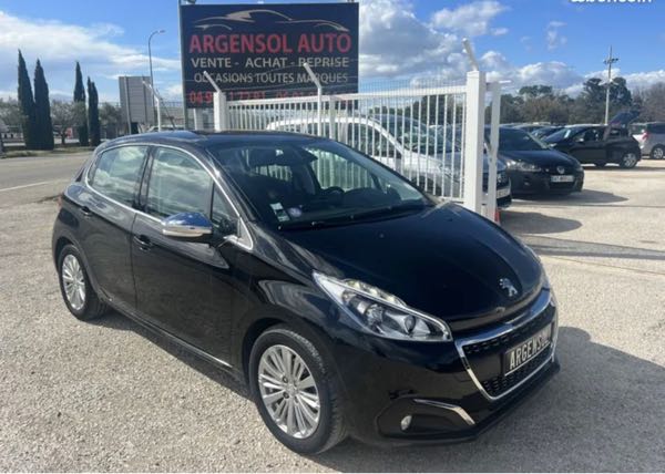 Peugeot 208 Ph2. 1.2 THP 110 PURETECH ALLURE/ 1°MAIN