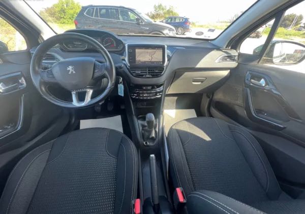 Peugeot 208 Ph2. 1.2 THP 110 PURETECH ALLURE/ 1°MAIN