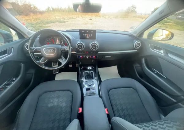 Audi A3 SPORTBACK 2.0 TDI 150 S&S BV6 ATTRACTION