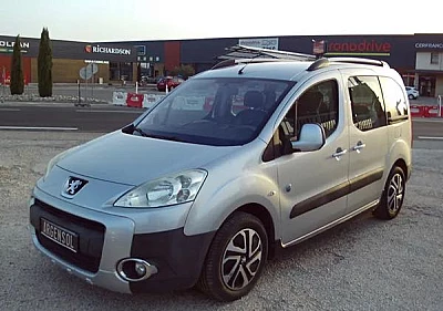 Peugeot Partner TEPEE 1.6 HDI 90 OUTDOOR/ 1°MAIN