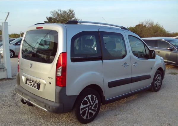 Peugeot Partner TEPEE 1.6 HDI 90 OUTDOOR/ 1°MAIN