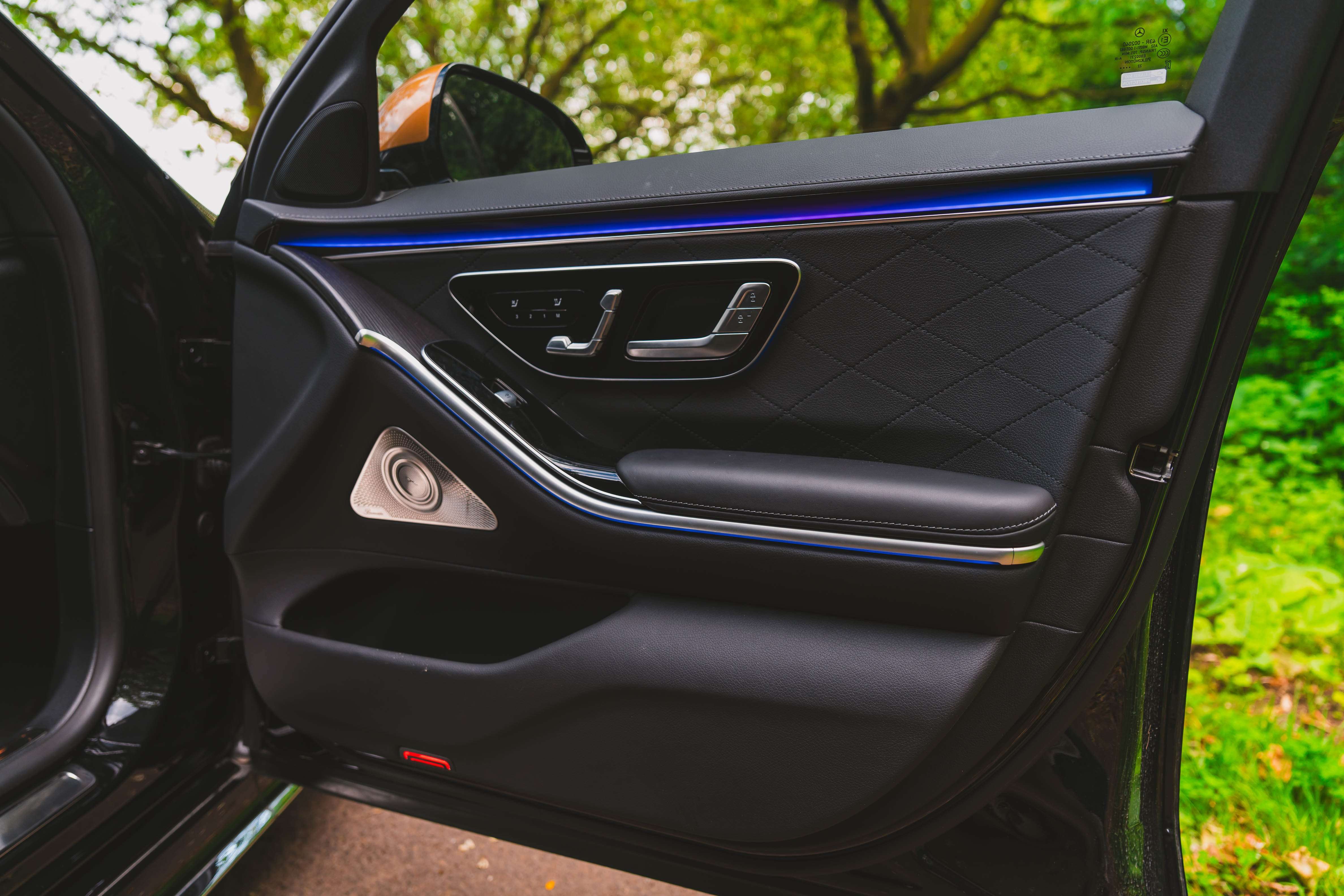 Mercedes-Benz S 580 Long e 4-Matic PHEV (375 kW)