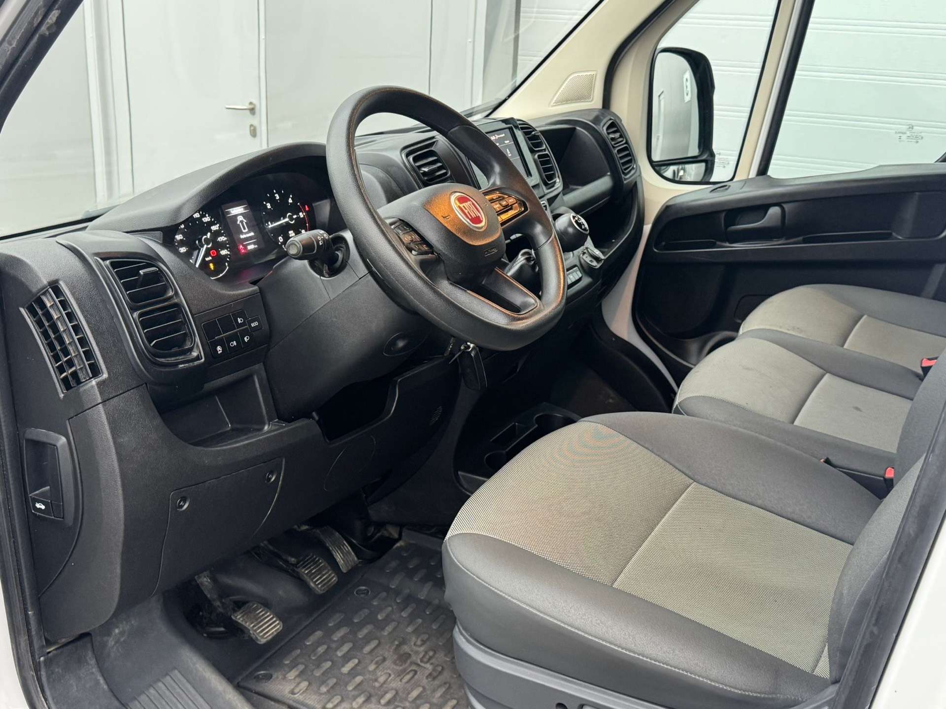 Fiat Ducato 7 PLACES/ CAISSE BACHE/ TVA RECUPERABLE/ 1ERE MAIN