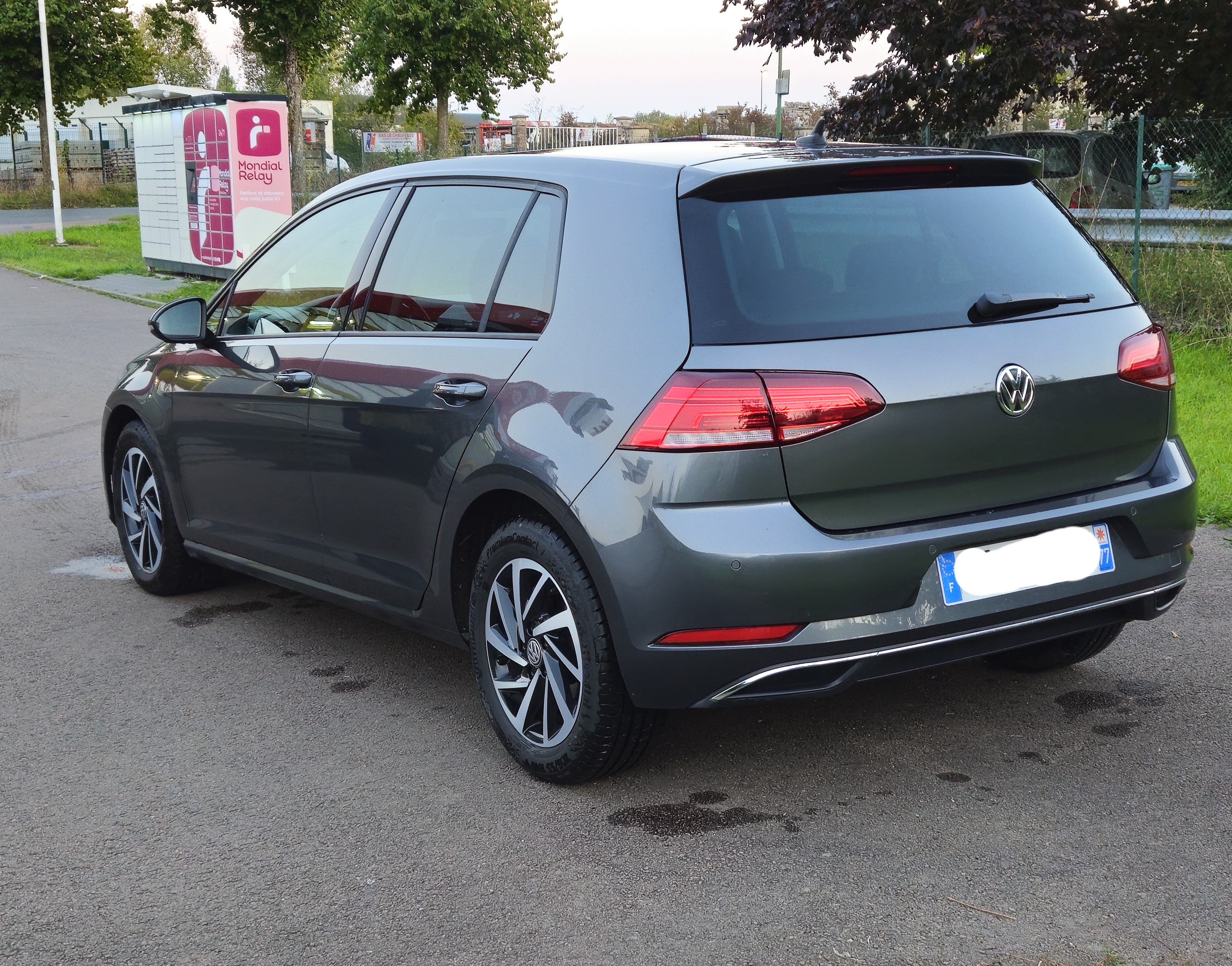 Volkswagen Golf VII (2) 1.6 TDI 115 IQ.DRIVE DSG7 5P