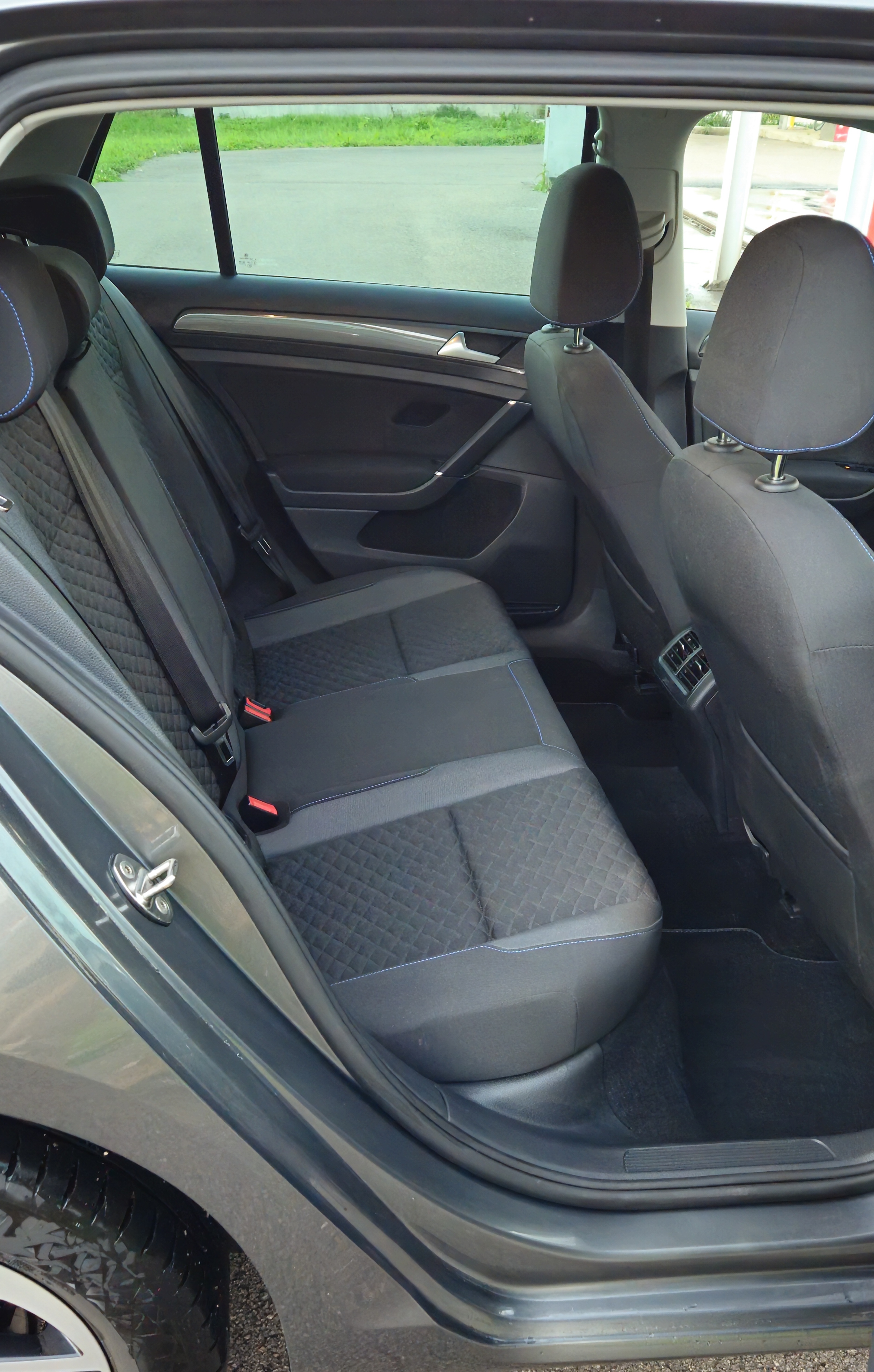 Volkswagen Golf VII (2) 1.6 TDI 115 IQ.DRIVE DSG7 5P