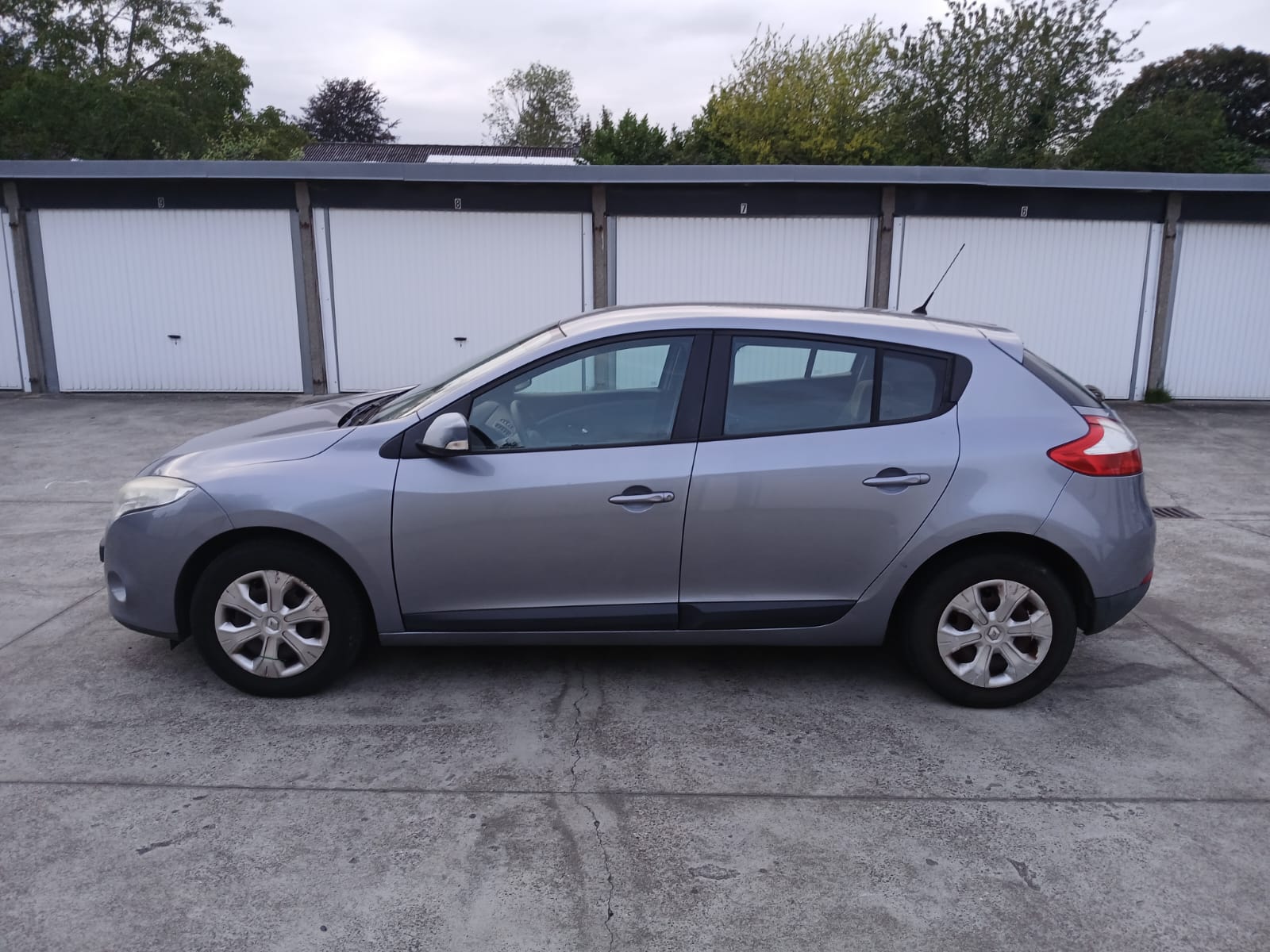 Renault Megane III 1.5 DCI 90 FAP AUTHENTIQUE