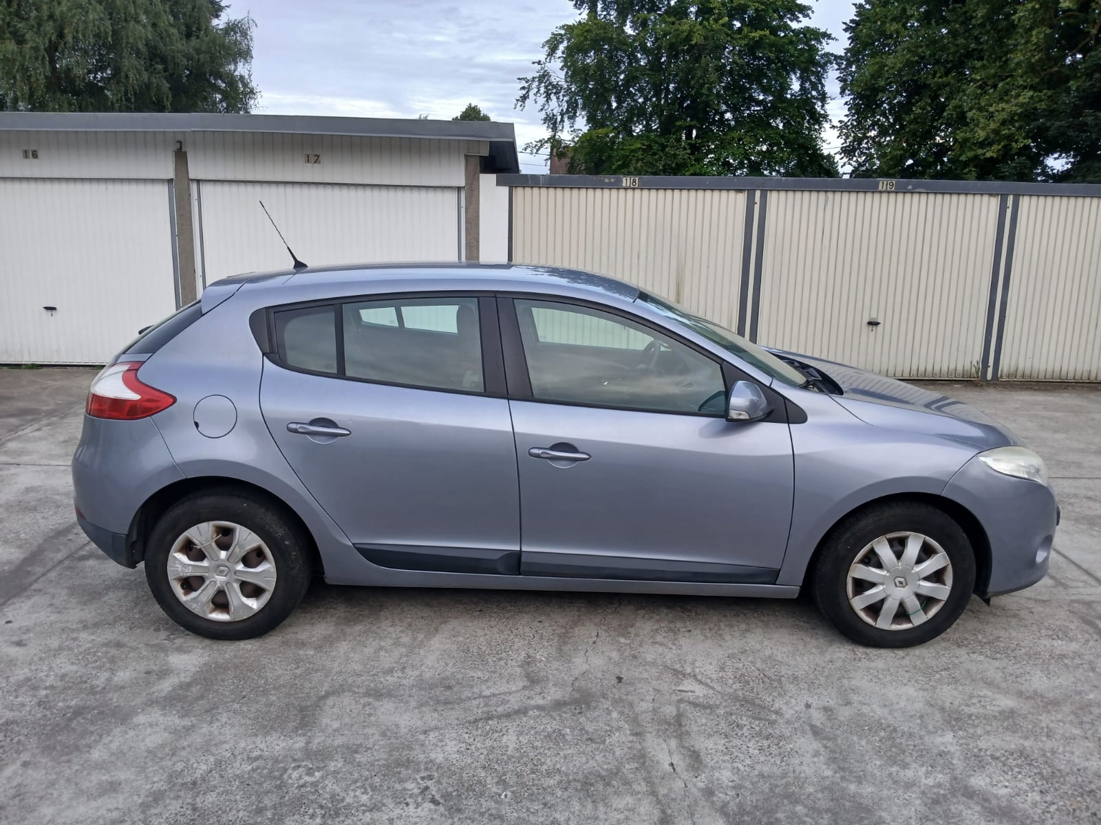 Renault Megane III 1.5 DCI 90 FAP AUTHENTIQUE