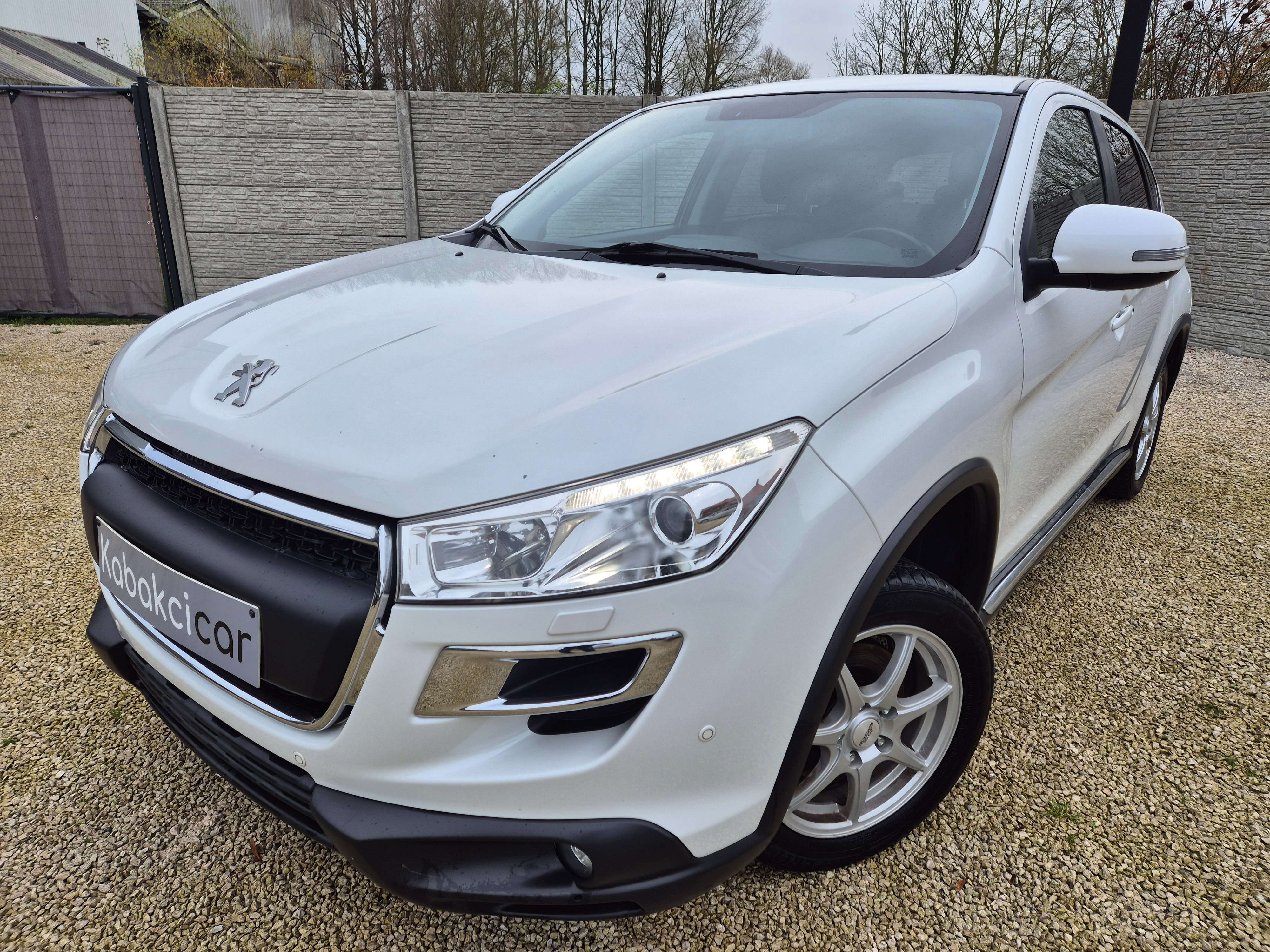 Peugeot 4008 1.6 HDi Allure// 4X4//GARANTIE 12 MOIS//