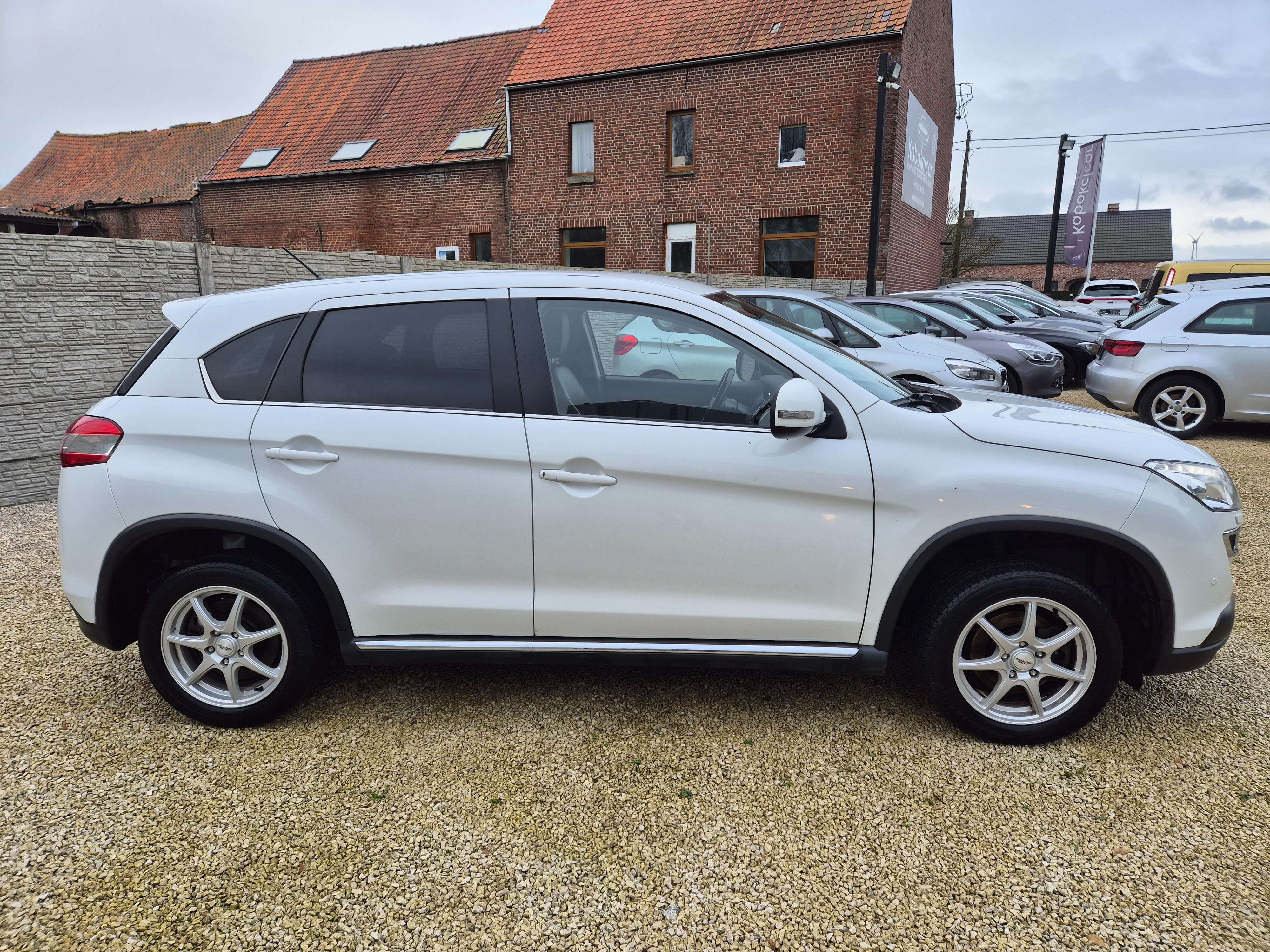 Peugeot 4008 1.6 HDi Allure// 4X4//GARANTIE 12 MOIS//