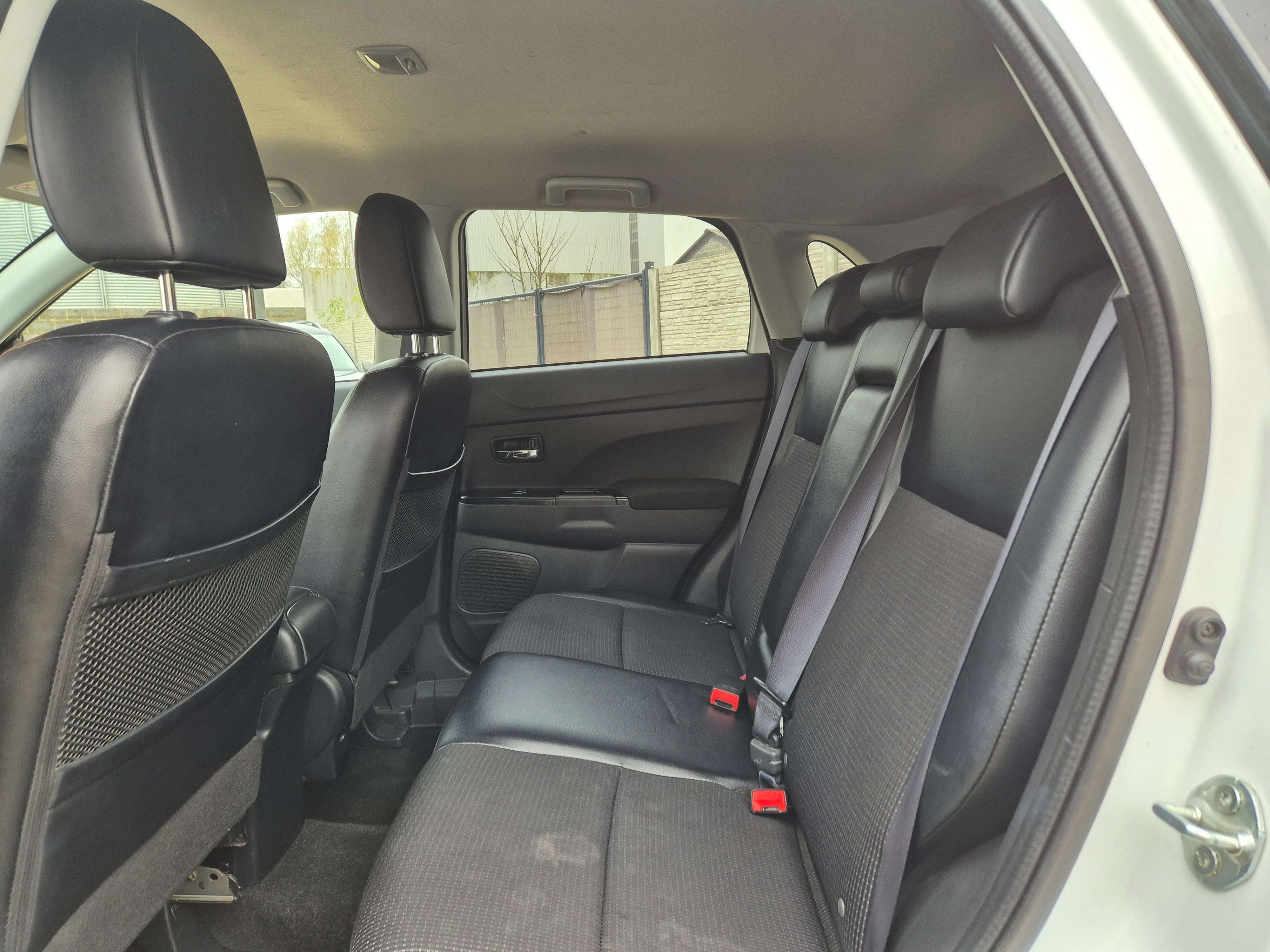 Peugeot 4008 1.6 HDi Allure// 4X4//GARANTIE 12 MOIS//