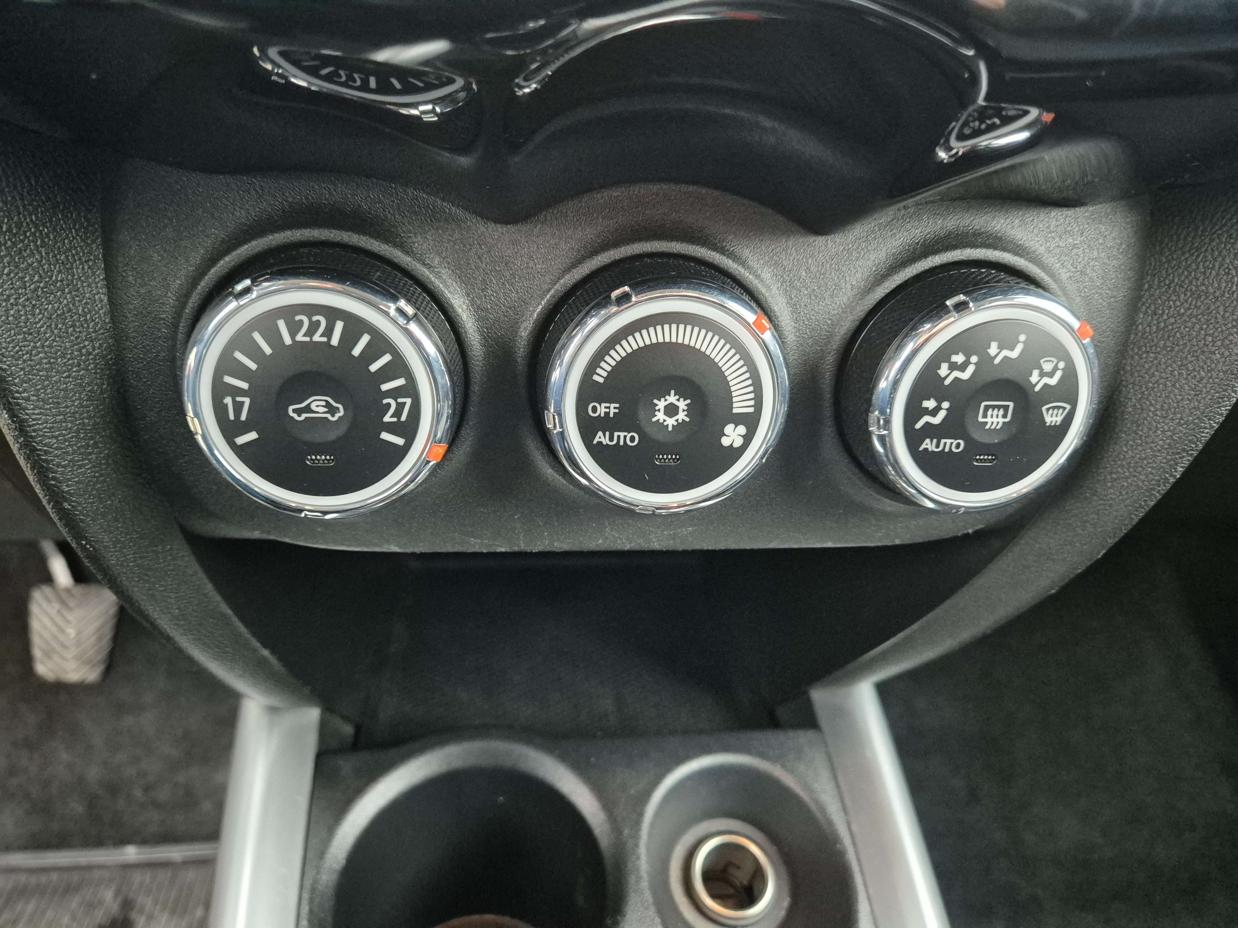 Peugeot 4008 1.6 HDi Allure// 4X4//GARANTIE 12 MOIS//