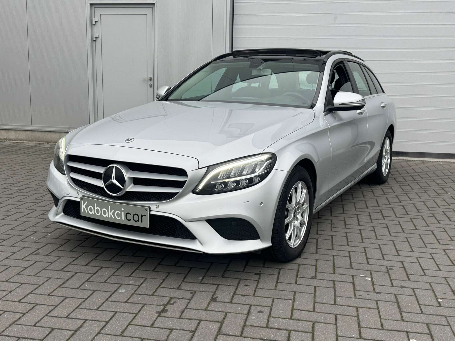 Mercedes-Benz C 180 Business Solution //  TOIT OUVRANT // 1 ER MAIN
