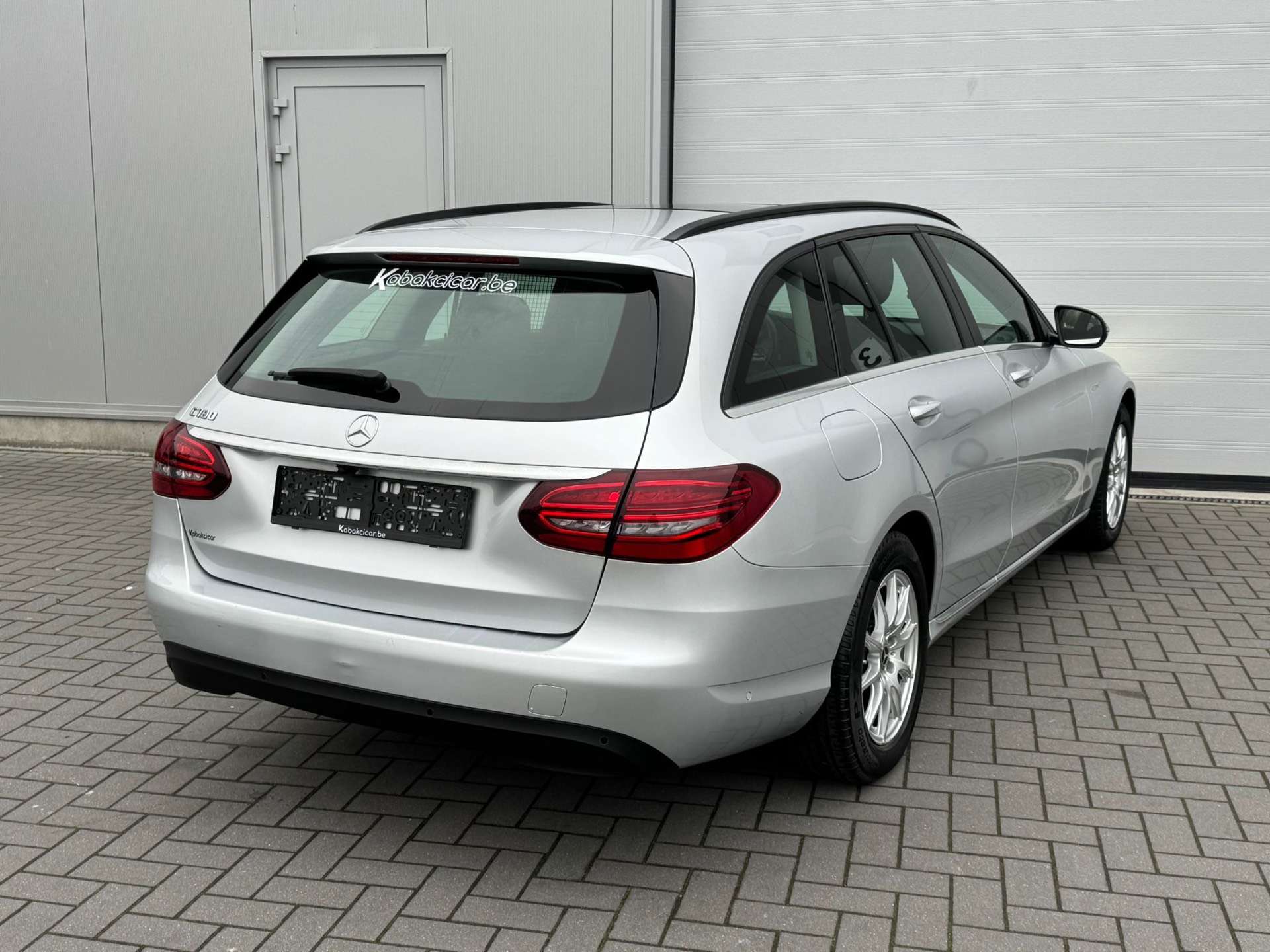 Mercedes-Benz C 180 Business Solution //  TOIT OUVRANT // 1 ER MAIN