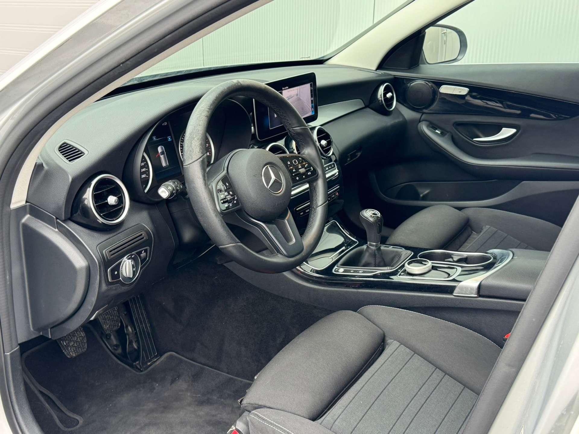 Mercedes-Benz C 180 Business Solution //  TOIT OUVRANT // 1 ER MAIN