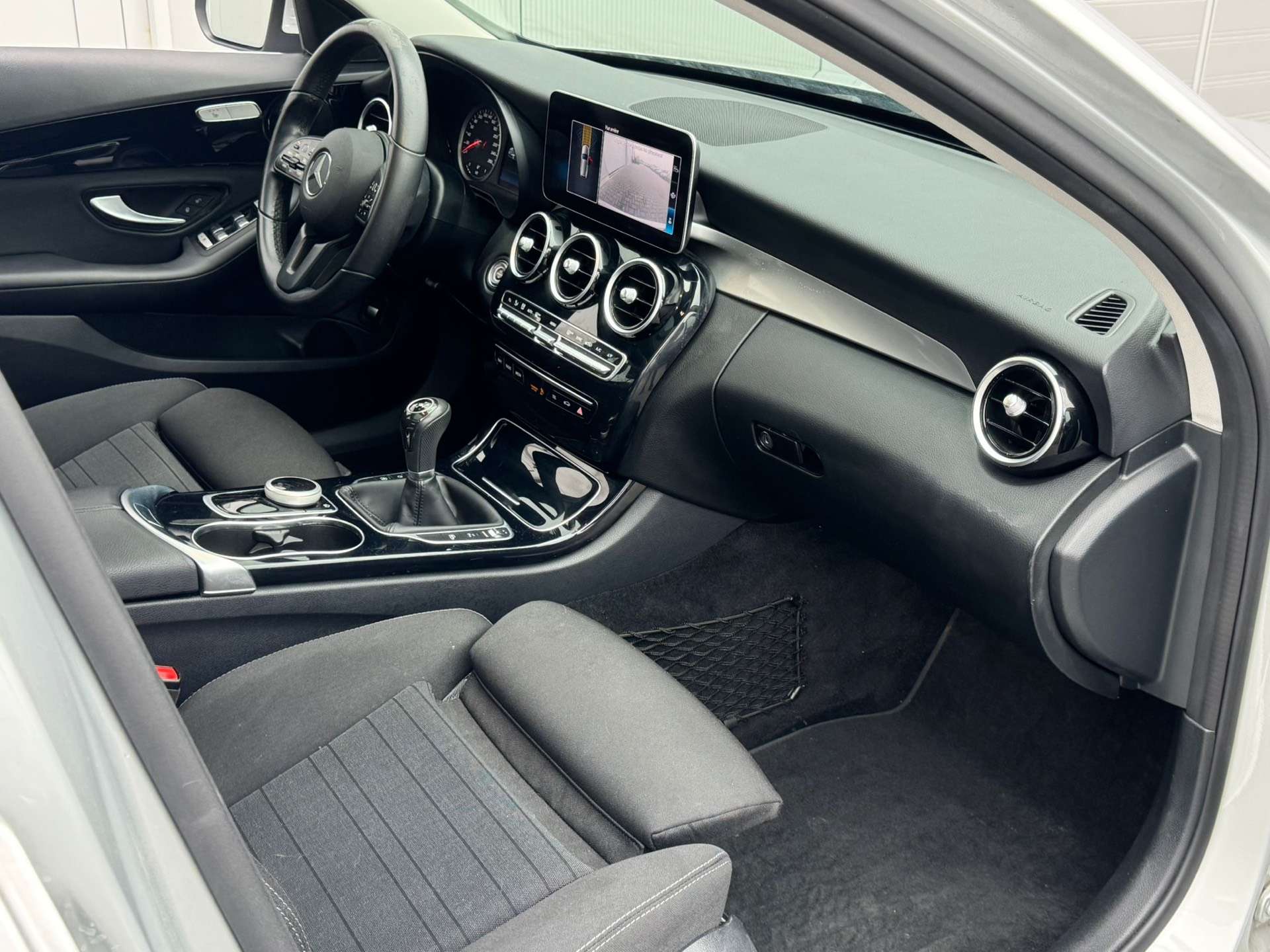 Mercedes-Benz C 180 Business Solution //  TOIT OUVRANT // 1 ER MAIN