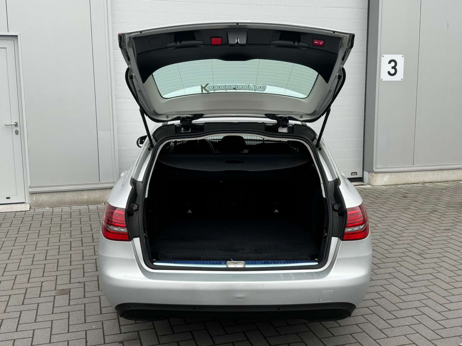 Mercedes-Benz C 180 Business Solution //  TOIT OUVRANT // 1 ER MAIN