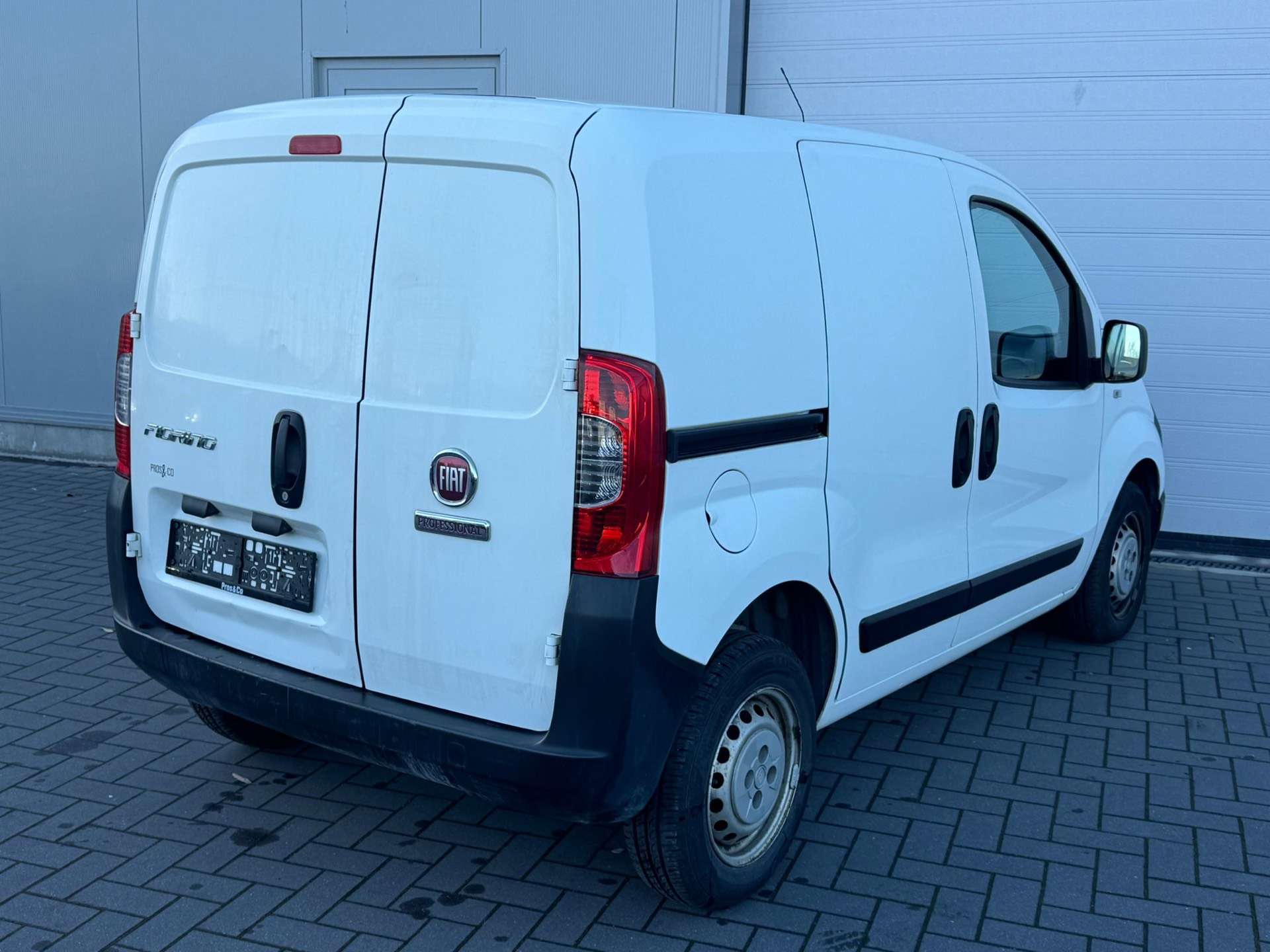 Fiat Fiorino // GPS // CLIM // TVA RECUPERABLE // PORTE LATERAL