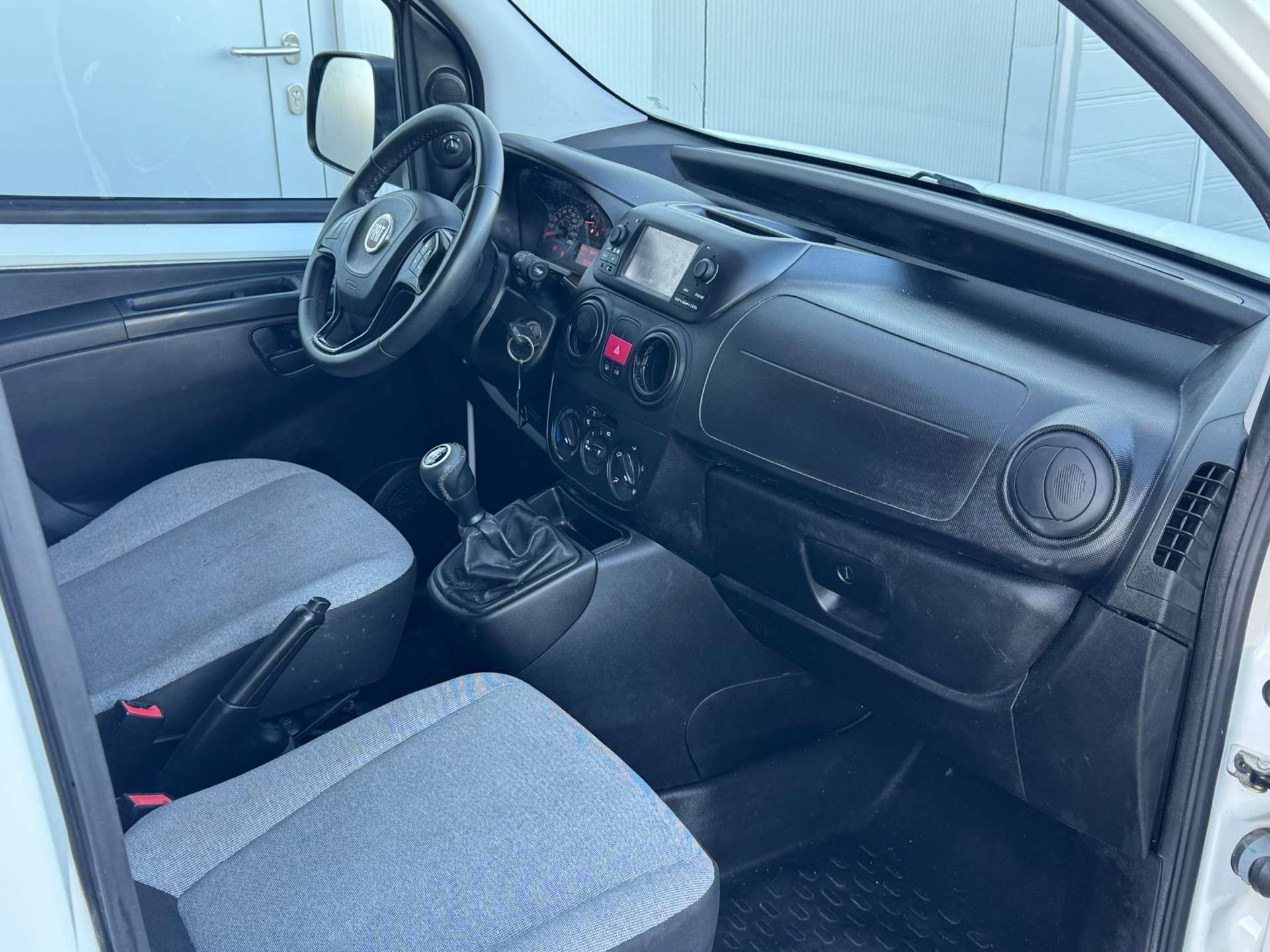 Fiat Fiorino // GPS // CLIM // TVA RECUPERABLE // PORTE LATERAL