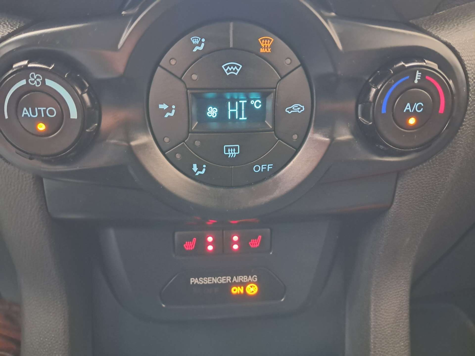 Ford EcoSport 1.0 EcoBoost 4x2 Titanium/RADAR ARR/CLIM/GARANTIE!