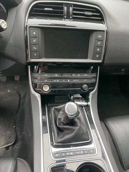 Jaguar Xe 2.0 D*PROBLEME MOTEUR*TVA*TOIT OUVRANT*