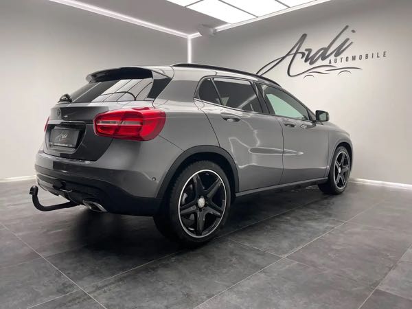 Mercedes-Benz Gla 220 d 4-Matic*PACK AMG*CAMERA*LED*1ER PROP*GARANTIE*