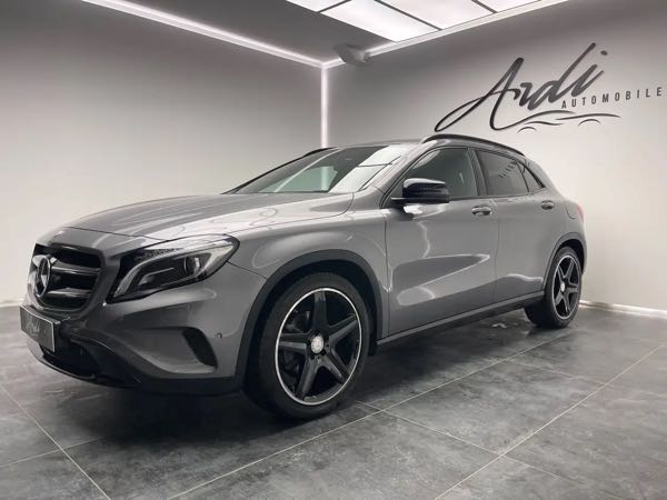 Mercedes-Benz Gla 220 d 4-Matic*PACK AMG*CAMERA*LED*1ER PROP*GARANTIE*