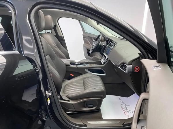 Jaguar F-pace 2.0 D AWD*TOIT OUV*GPS*1ER PROP*GARANTIE 12 MOIS*