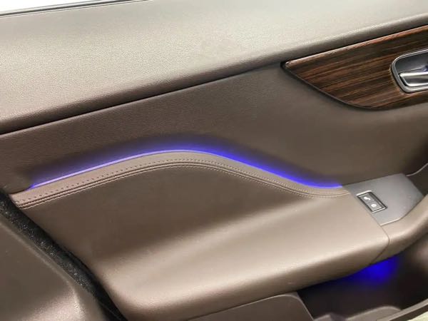 Jaguar F-pace 2.0 D AWD*TOIT OUV*GPS*1ER PROP*GARANTIE 12 MOIS*