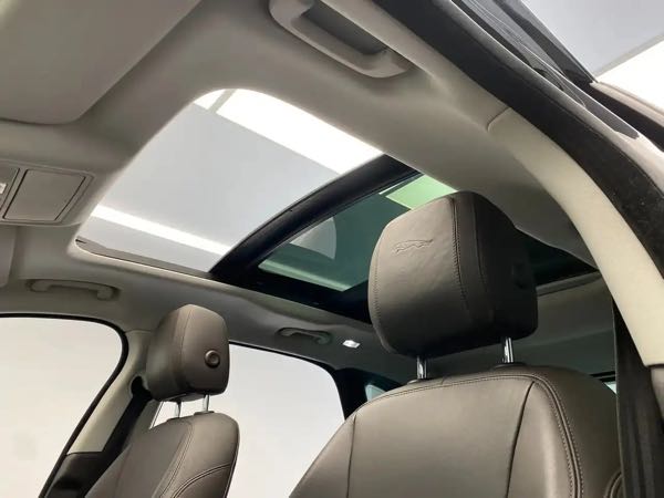 Jaguar F-pace 2.0 D AWD*TOIT OUV*GPS*1ER PROP*GARANTIE 12 MOIS*