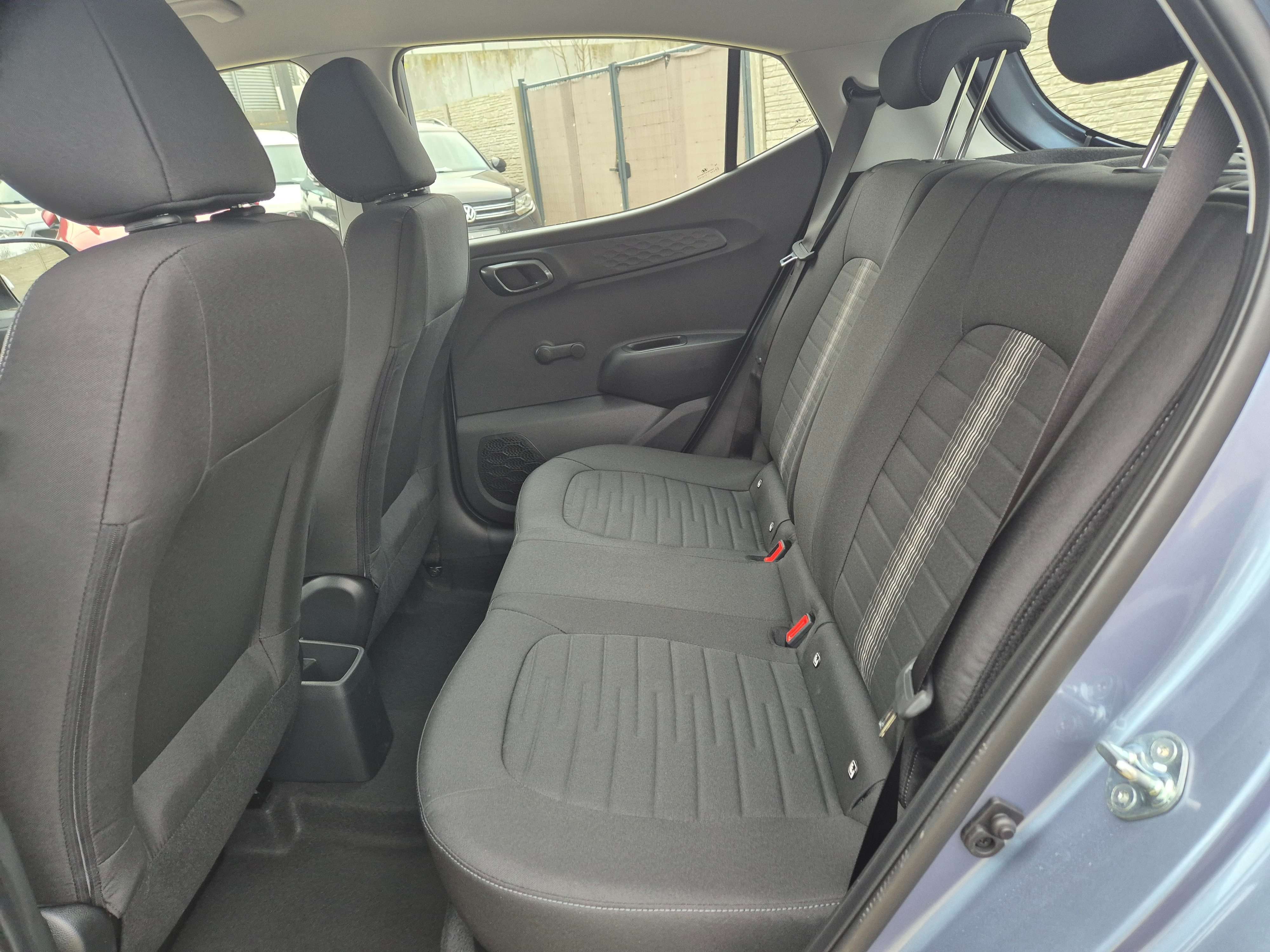 Hyundai i10 1.0i confort//VEHICULE NEUF//CARPLAY//GARANTIE