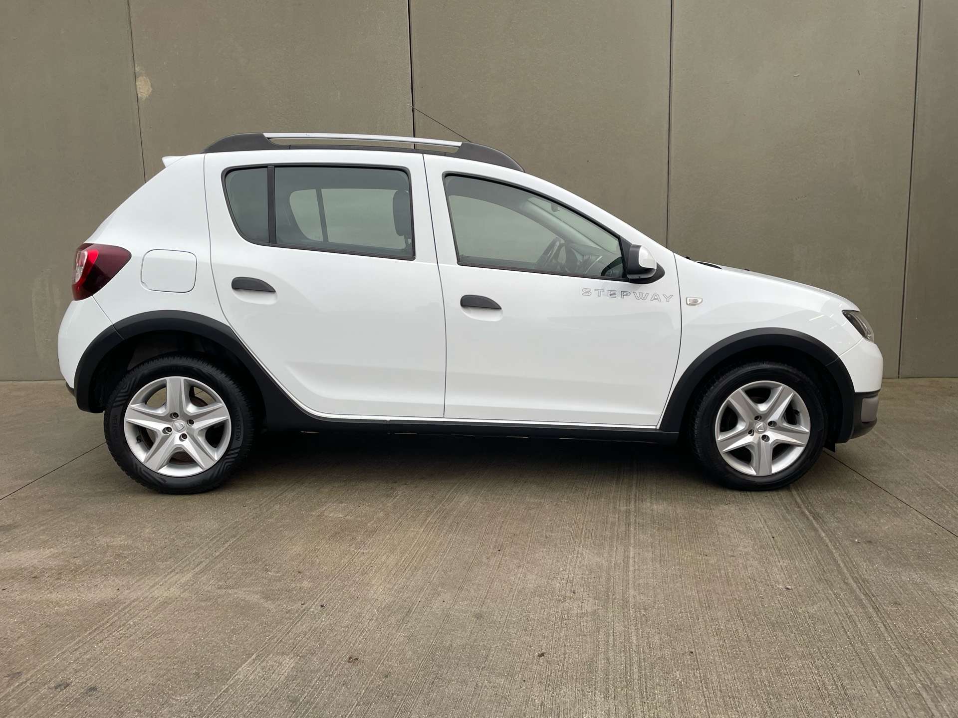 Dacia Sandero Stepway 0.9 TCe//clim/gps/cruise/limiteur!!!