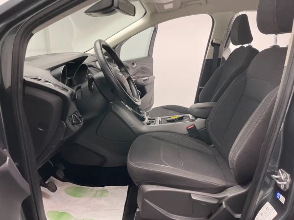 Ford Kuga 1.5TDCi*CARPLAY*CAMERA*GPS*1 PROPRIETAIRE*GARANTIE