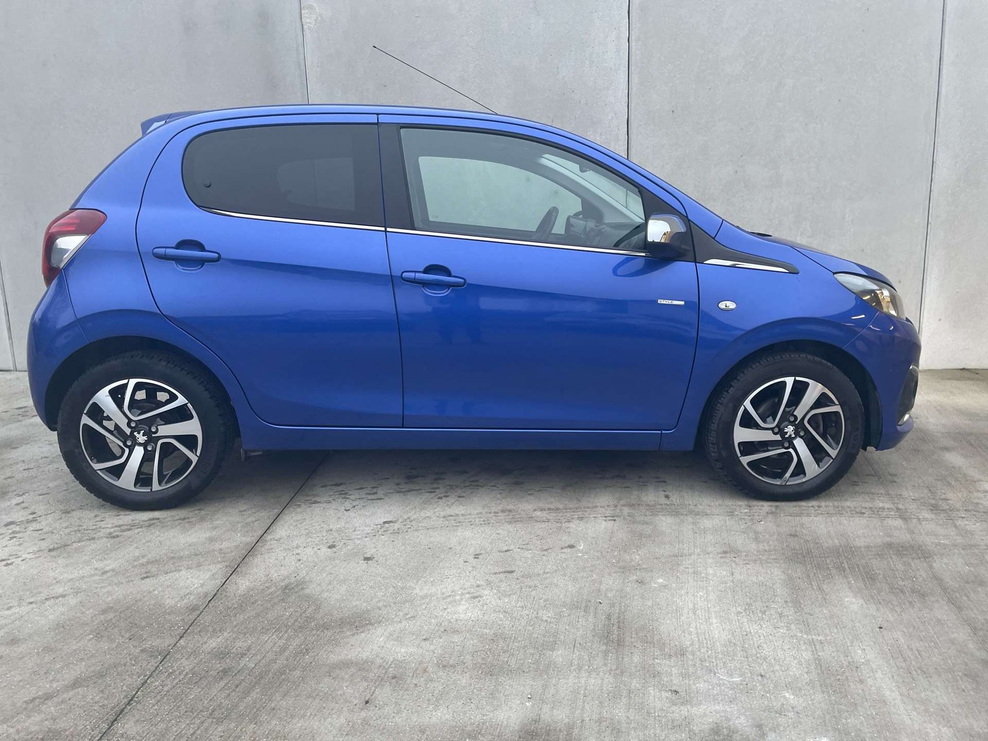 Peugeot 108 1.0 VTi /JANTES ALU/CLIM/CRUISE/A VOIR !!!