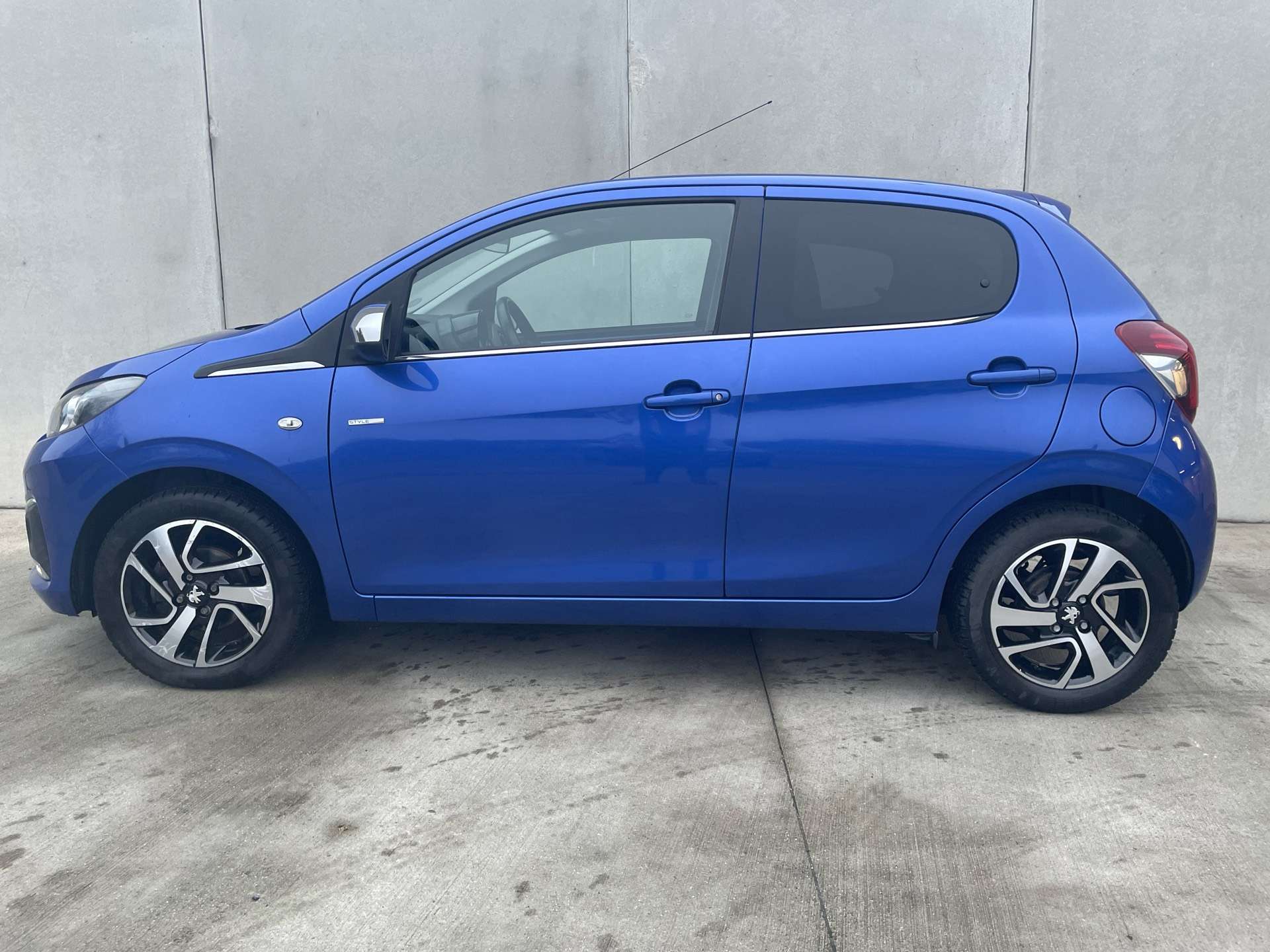 Peugeot 108 1.0 VTi /JANTES ALU/CLIM/CRUISE/A VOIR !!!