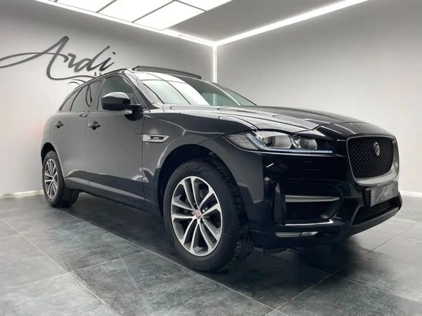 Jaguar F-pace 2.0 D R-Sport*GARANTIE 12 MOIS*TOIT OUVRANT*CAMERA