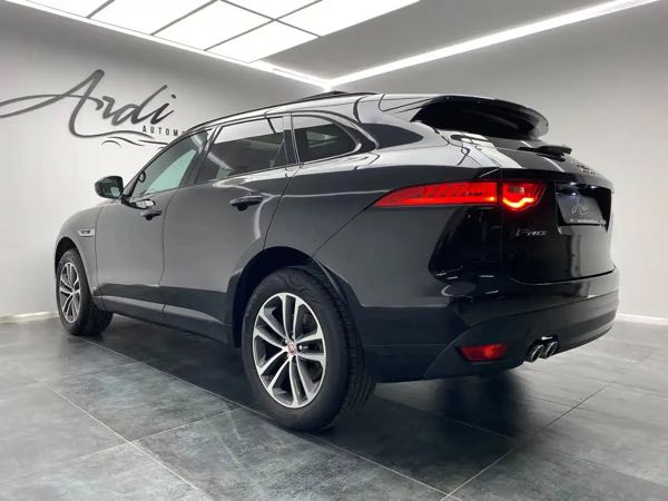 Jaguar F-pace 2.0 D R-Sport*GARANTIE 12 MOIS*TOIT OUVRANT*CAMERA
